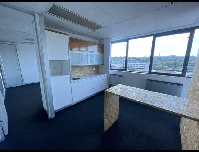222M² OFFICE TO LET IN ROSEBANK